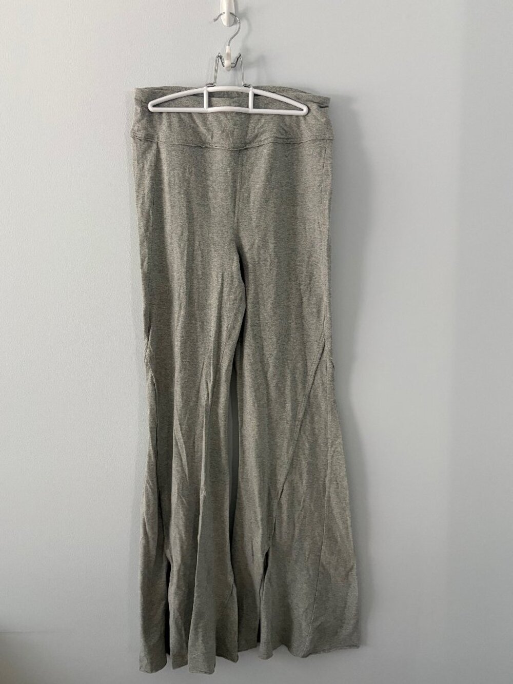 Free People Movement Gray High Rise Flare Yoga Pants Split Hem Size L